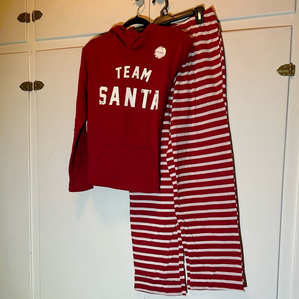 North Pole Womens Holiday Team Lounge Set